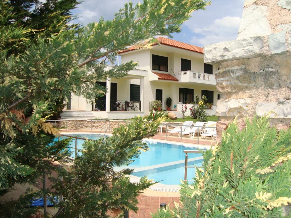 Kourtis Apartment Парамития Екстериор снимка
